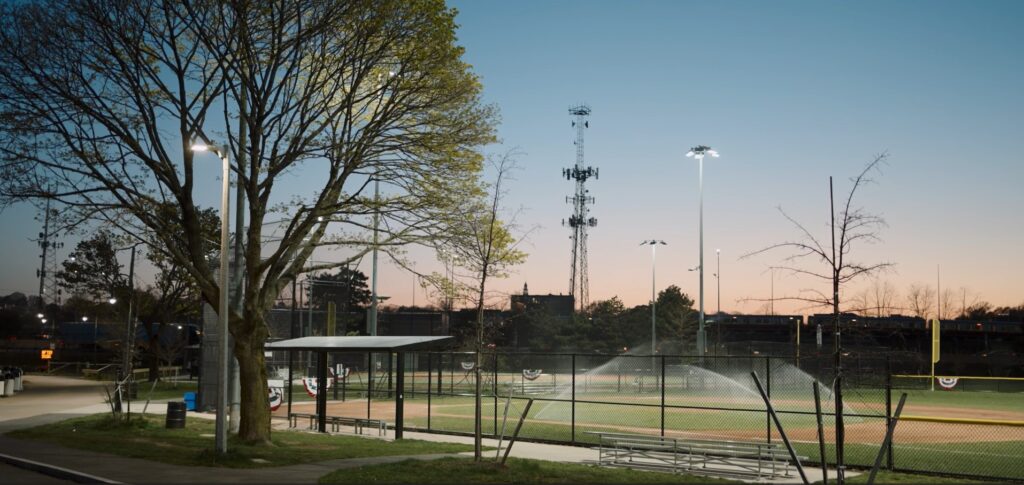 麻州波士頓展現城市環境下的 LEOLink 智慧燈聯網架設